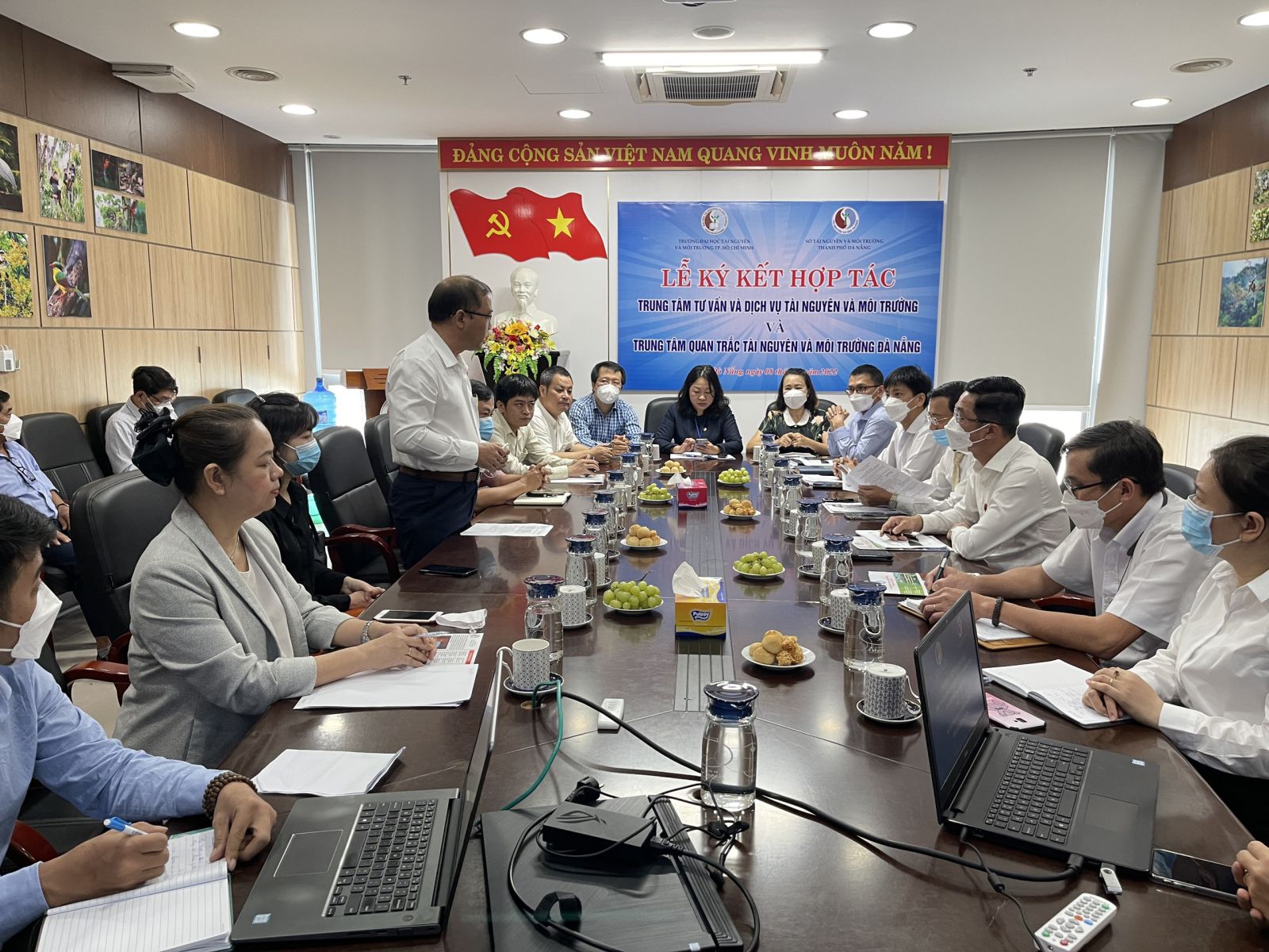Đoàn công tác Trường ĐH Tài nguyên và Môi trường TPHCM thăm và làm việc với Sở Tài nguyên và Môi trường các tỉnh miền Trung